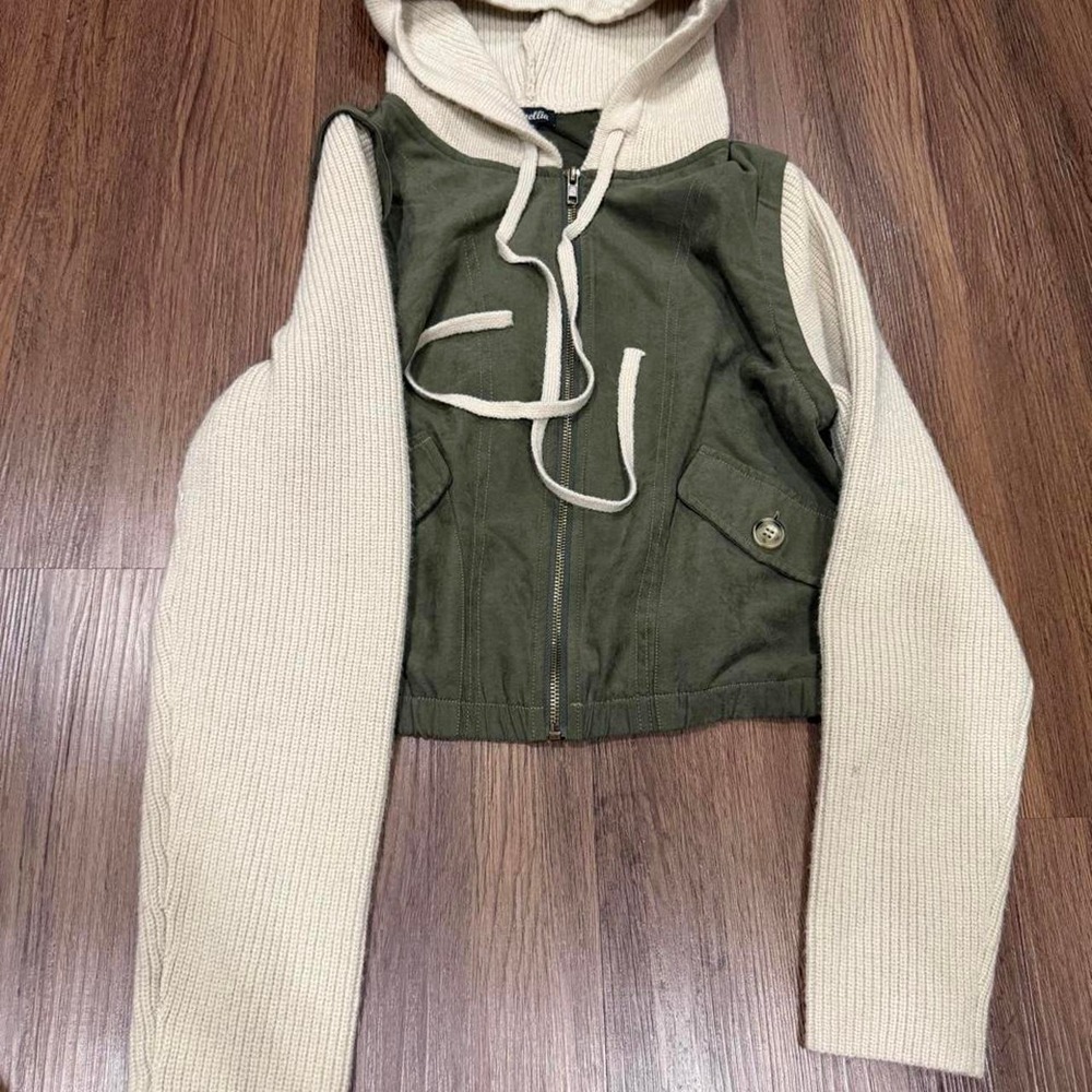 Camellia green & cream cropped jacket with hood, women size S